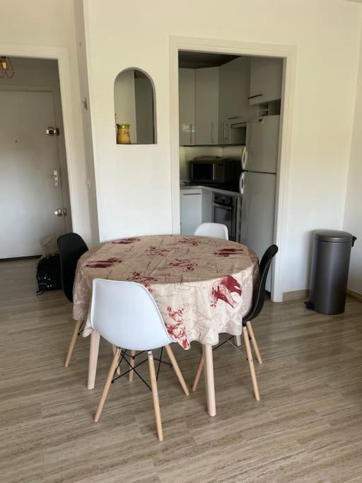 Appartement 2 Pieces 6Mn A Pied Du Centre Vence Exterior photo