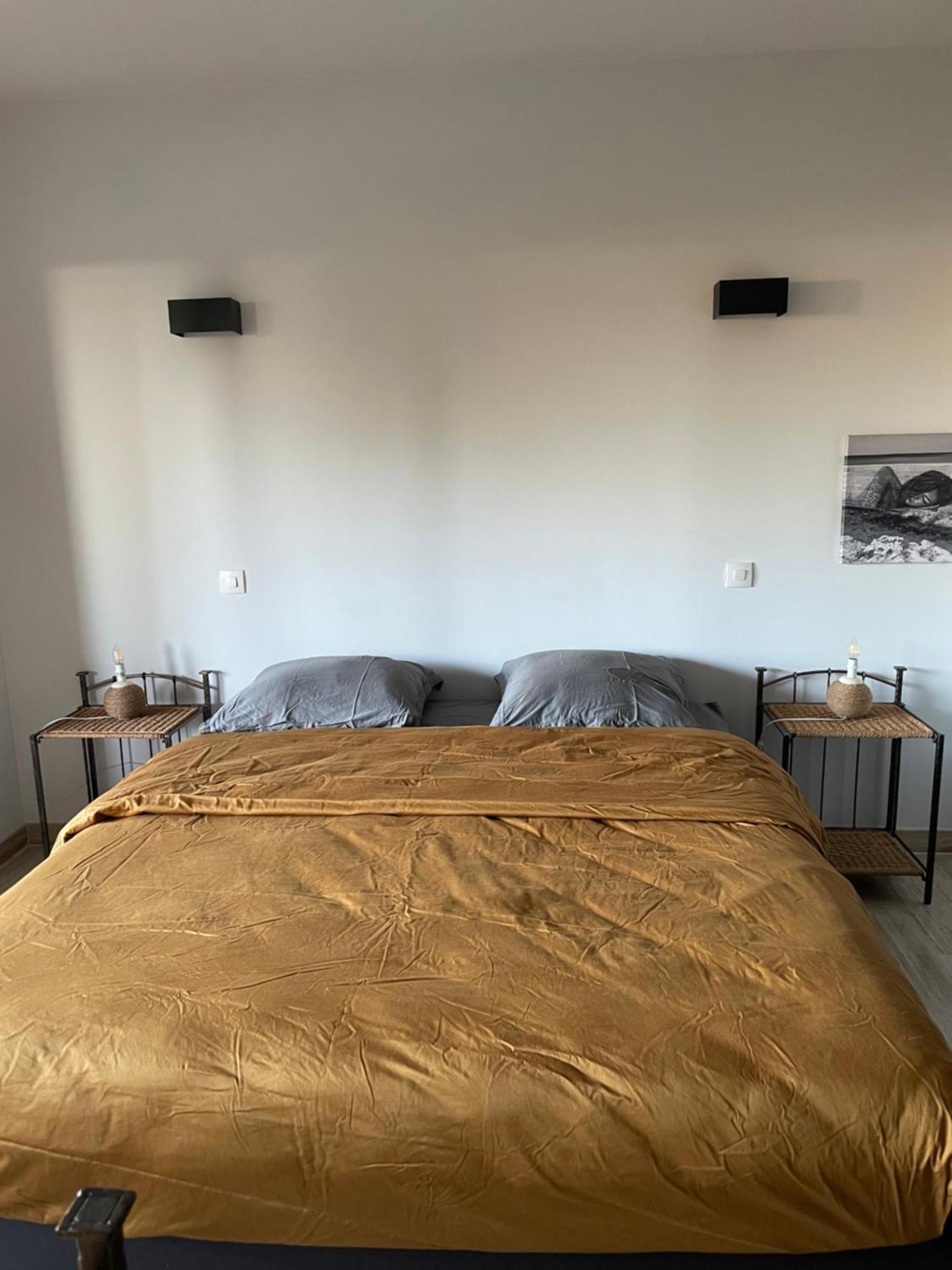 Appartement 2 Pieces 6Mn A Pied Du Centre Vence Exterior photo
