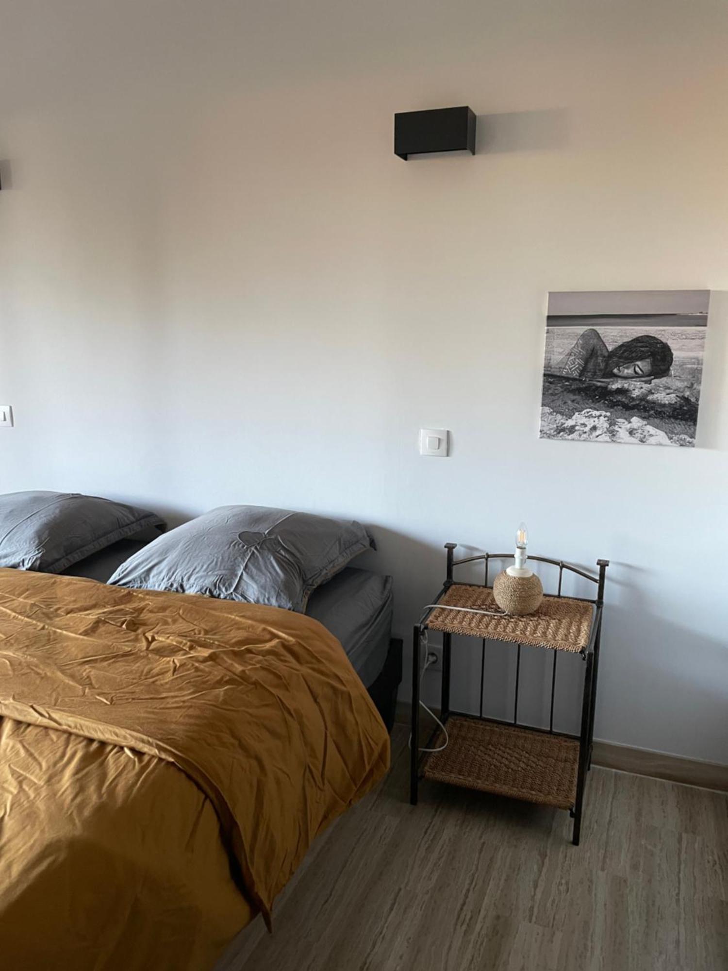 Appartement 2 Pieces 6Mn A Pied Du Centre Vence Exterior photo